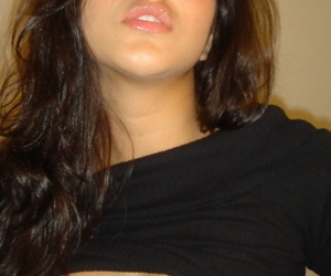 Solo girl Sunny Leone..