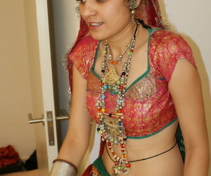 Erotic young Indian removes..